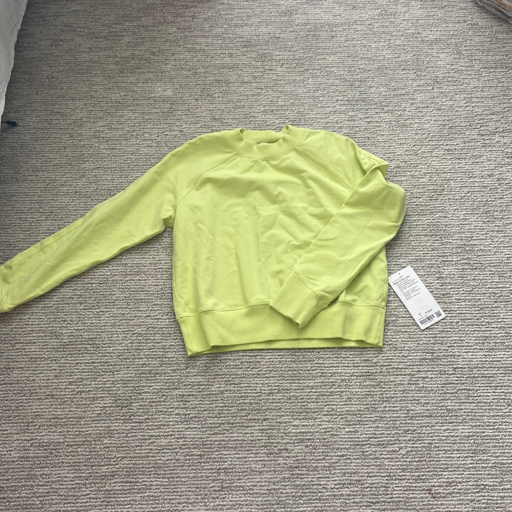 Lululemon ready to roll crew in color lemon vibe!